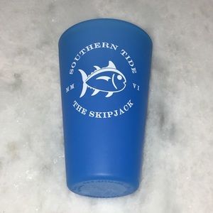SOUTHERN TIDE THE SHIPJACK BLUE SILICON CUP